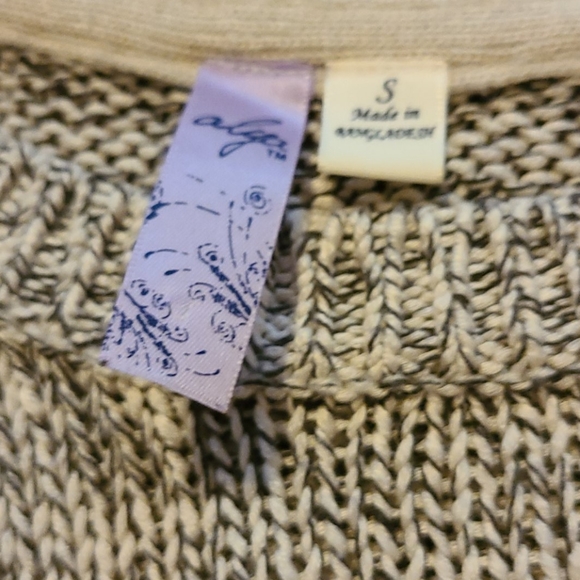 Unique knit sweater with side zippers - Picture 5 of 6